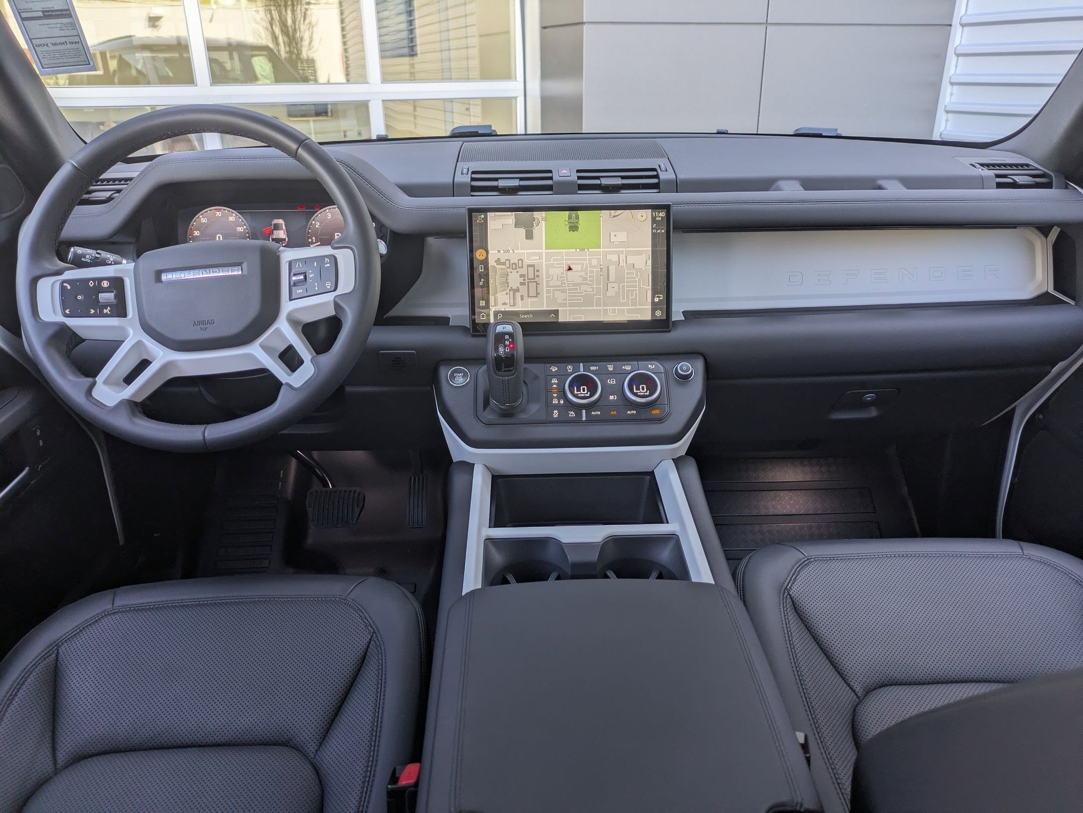 2025 Land Rover Defender 110 S