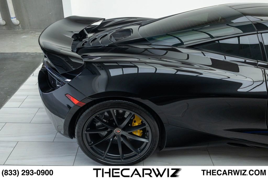 Used 2018 McLaren 720S Performance photo 29