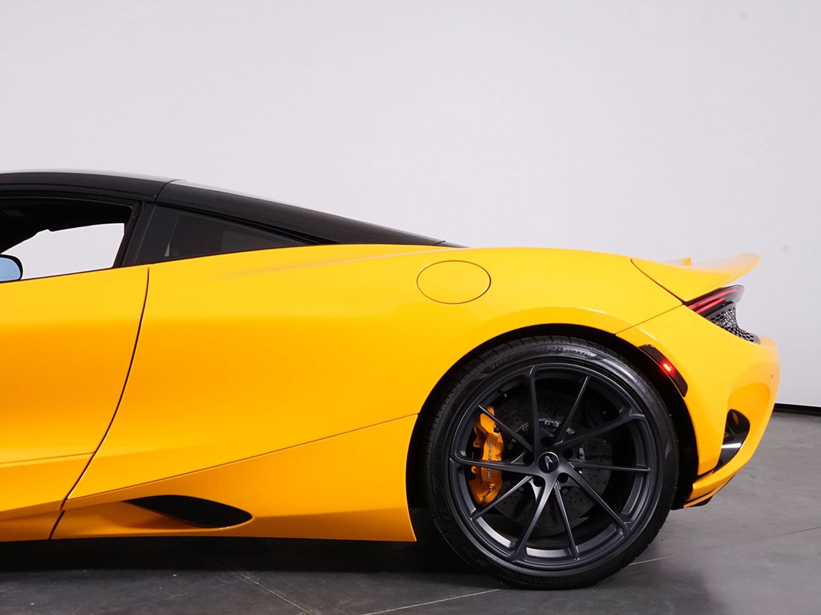 Used 2024 McLaren 750S photo 25