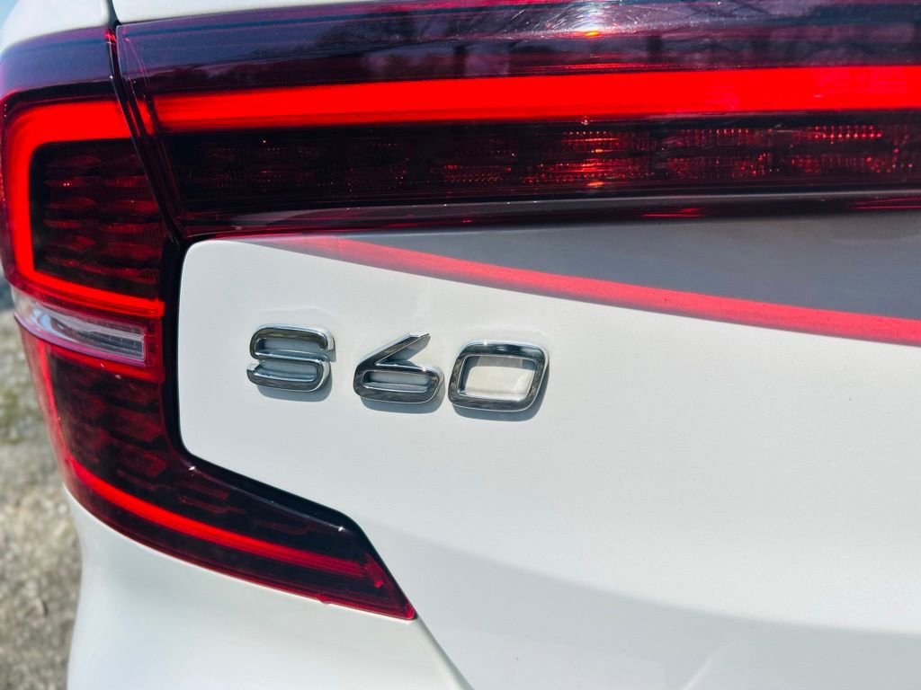 2020 Volvo S60 T5 Momentum