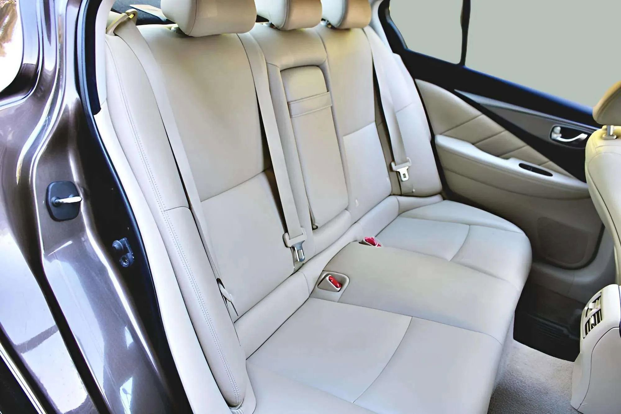 2014 INFINITI Q50 Premium