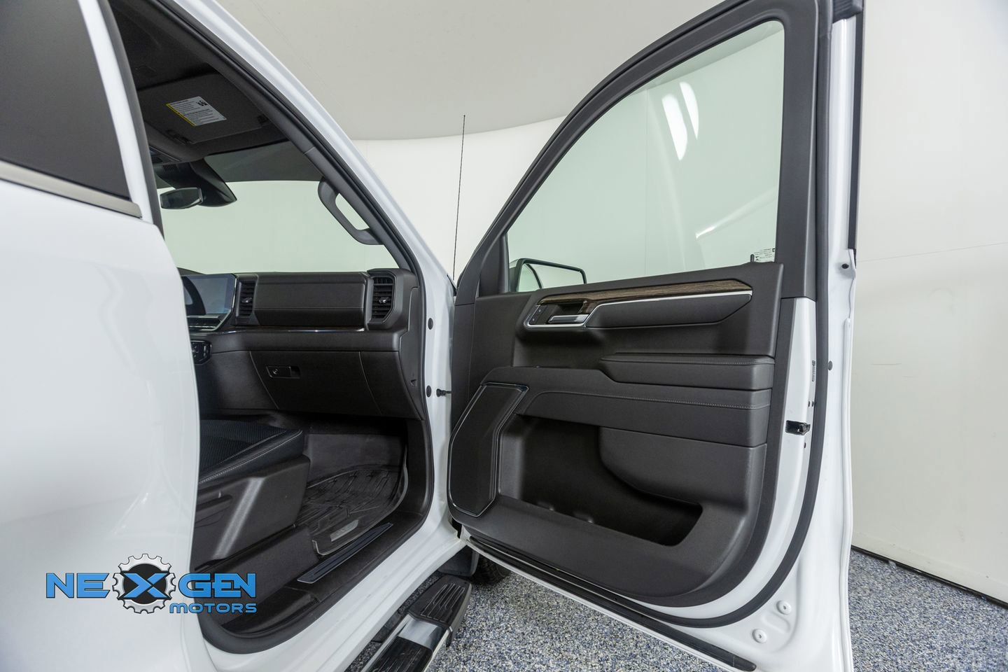 2023 GMC Sierra 1500 SLE