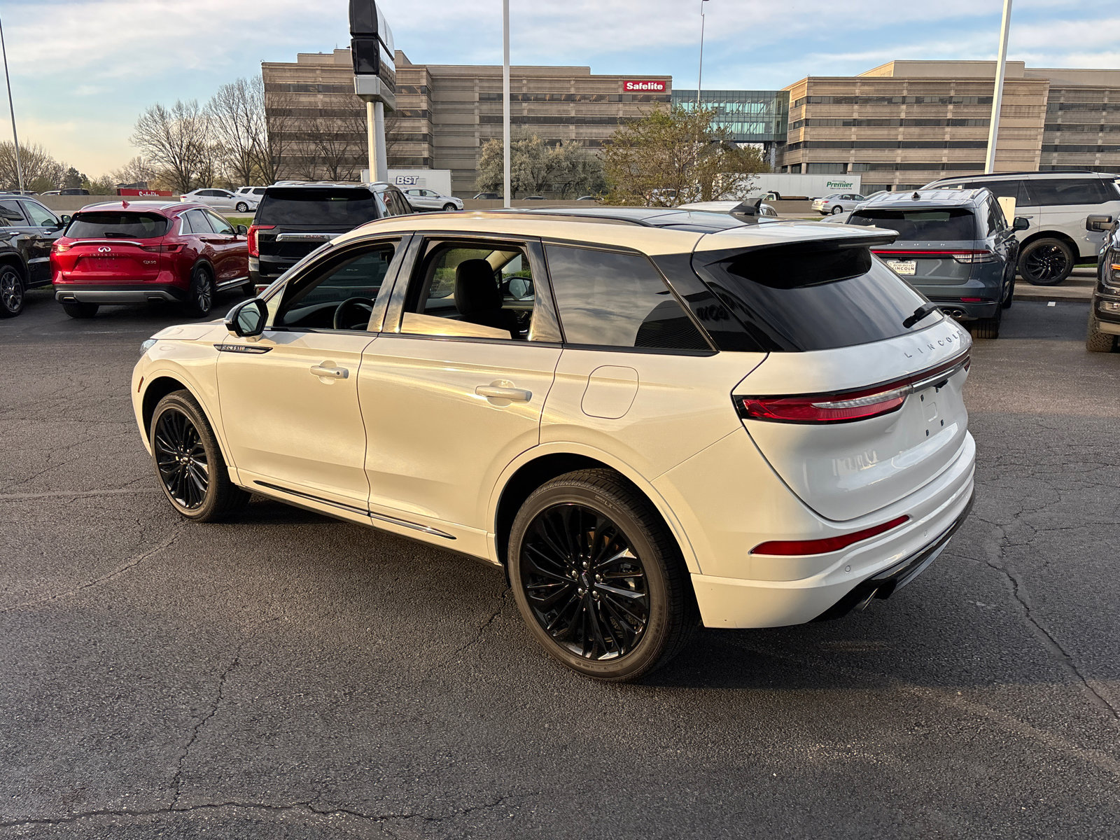 2025 Lincoln Corsair AWD