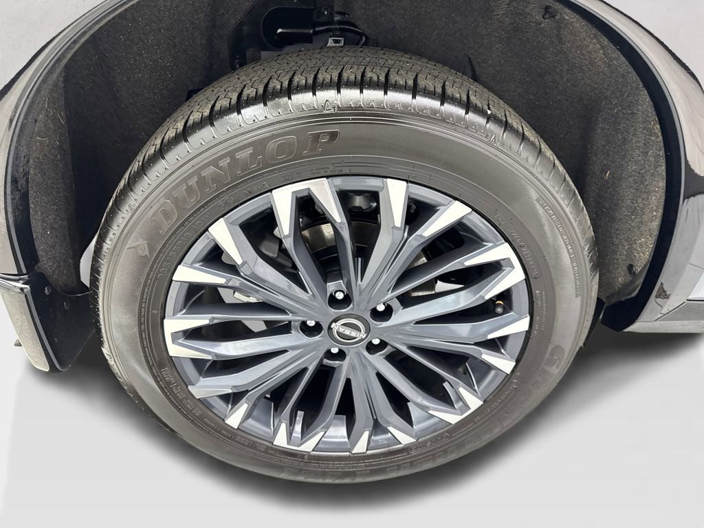 2025 Nissan Rogue Platinum