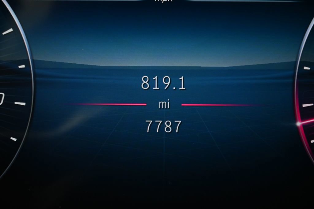 2025 Mercedes-Benz C 300 Sedan