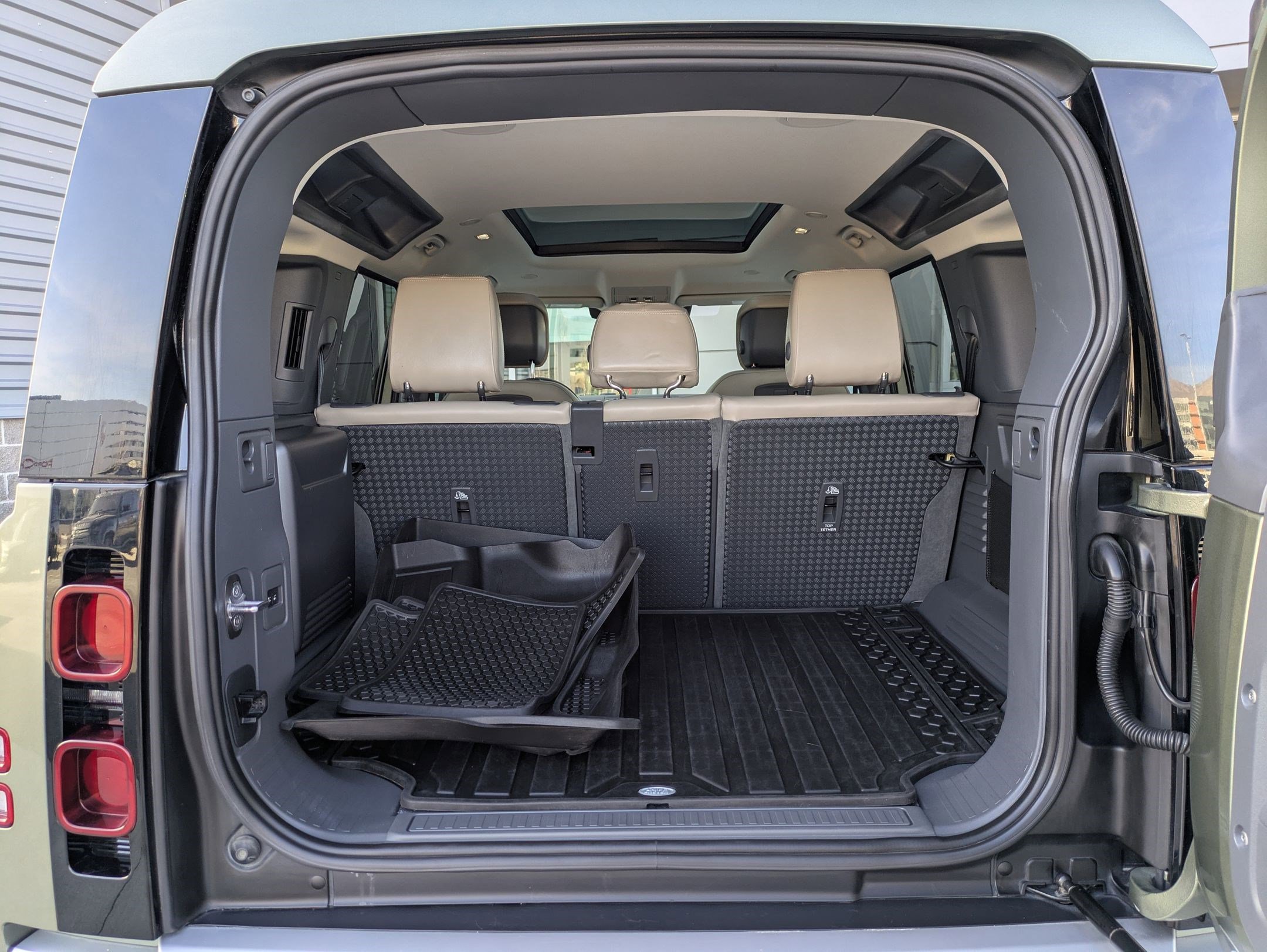 2020 Land Rover Defender 110 HSE