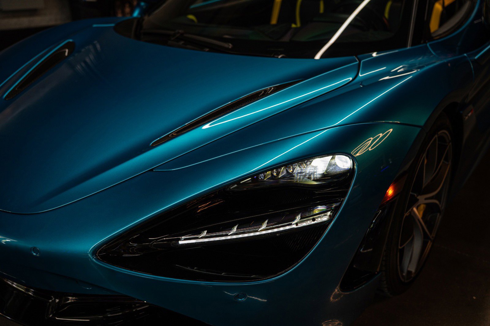 Used 2022 McLaren 720S Spider photo 11