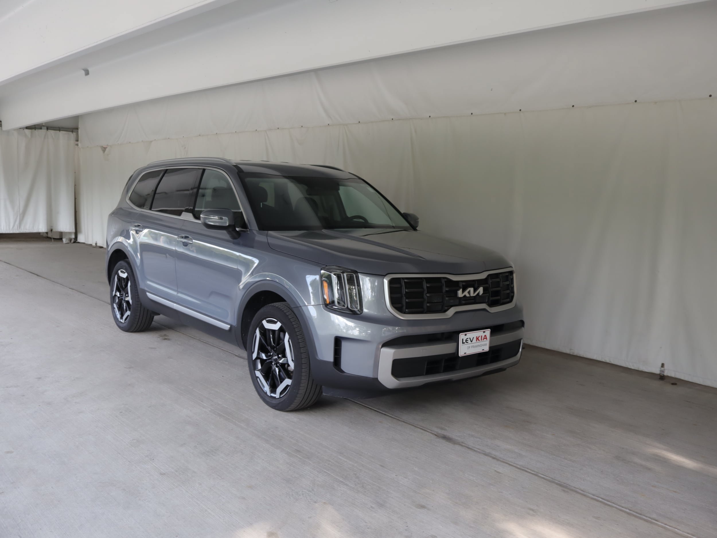 Used 2023 Kia Telluride S
