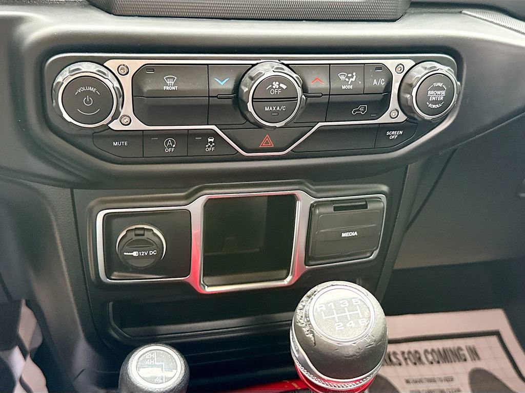 2022 Jeep Gladiator Sport