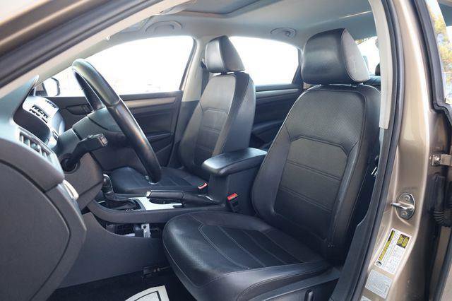 2015 Volkswagen Passat TDI SE