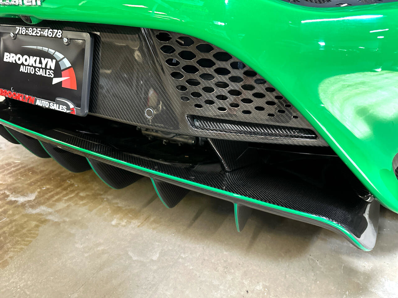 Used 2022 McLaren 765LT photo 32