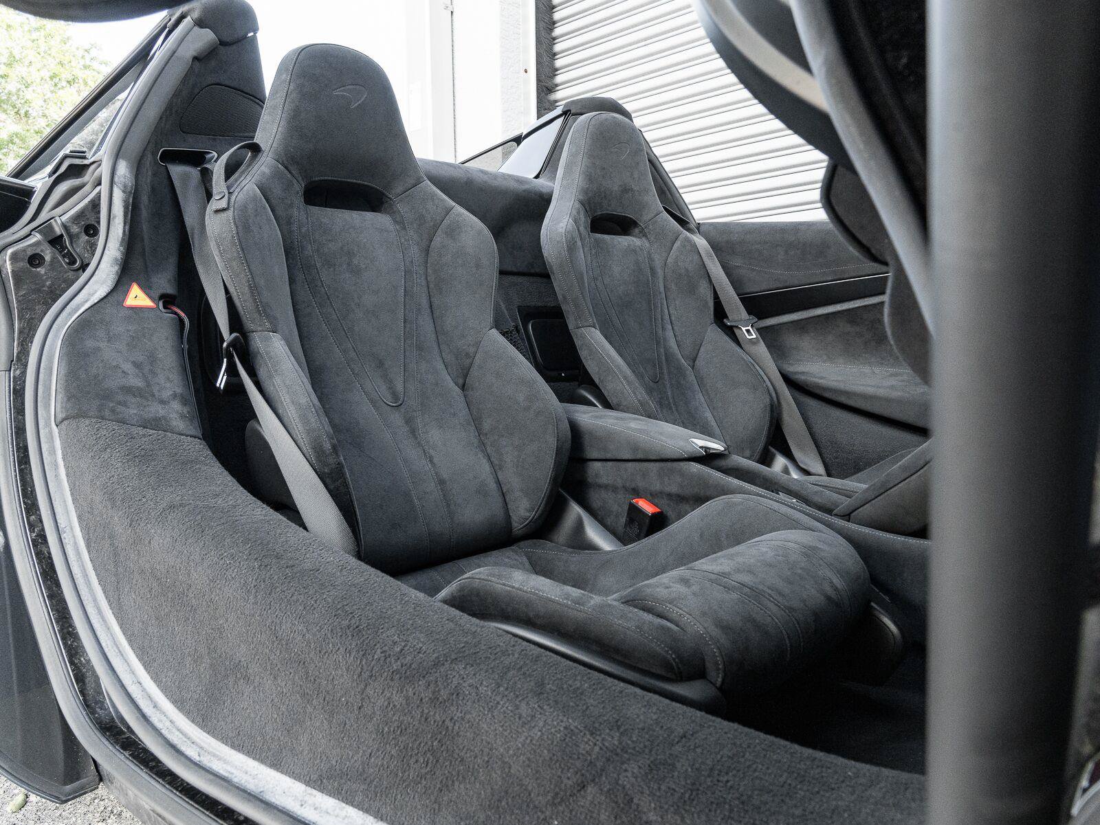 Used 2020 McLaren 720S Spider photo 24