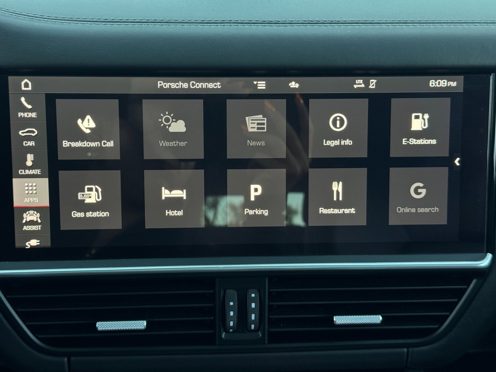 2021 Porsche Cayenne Turbo S