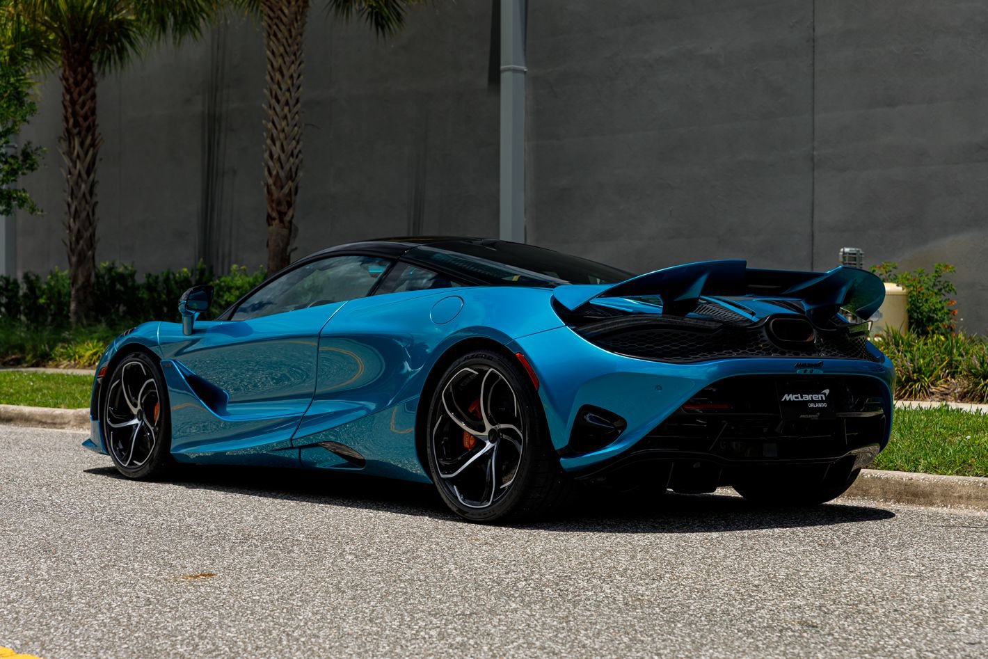 Used 2025 McLaren 750S photo 24