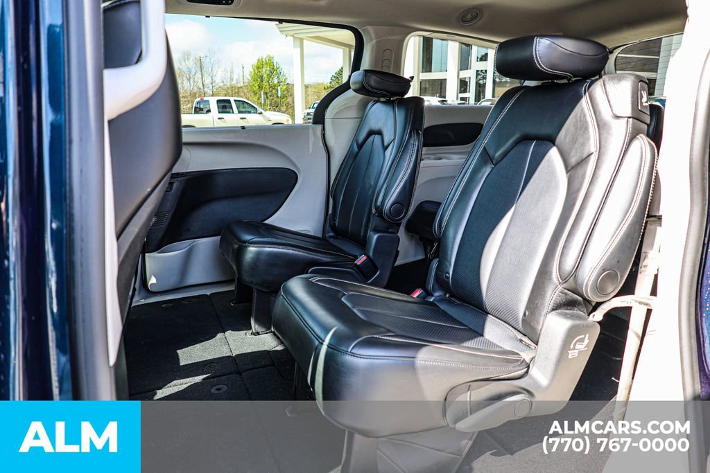 2024 Chrysler Pacifica Touring-L