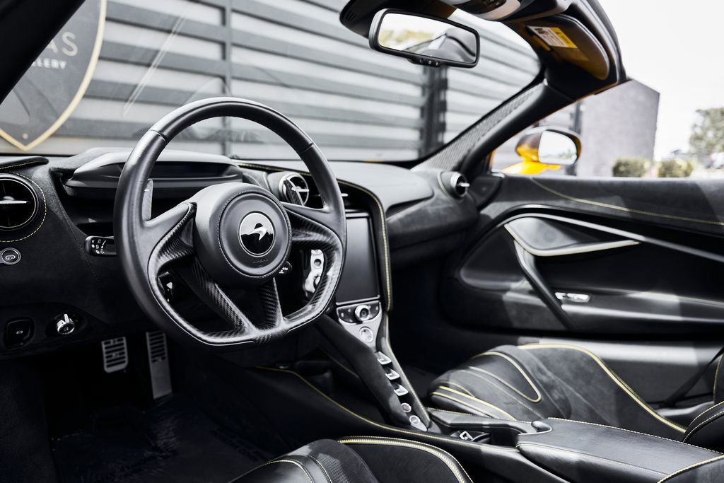 Used 2021 McLaren 720S Luxury 2