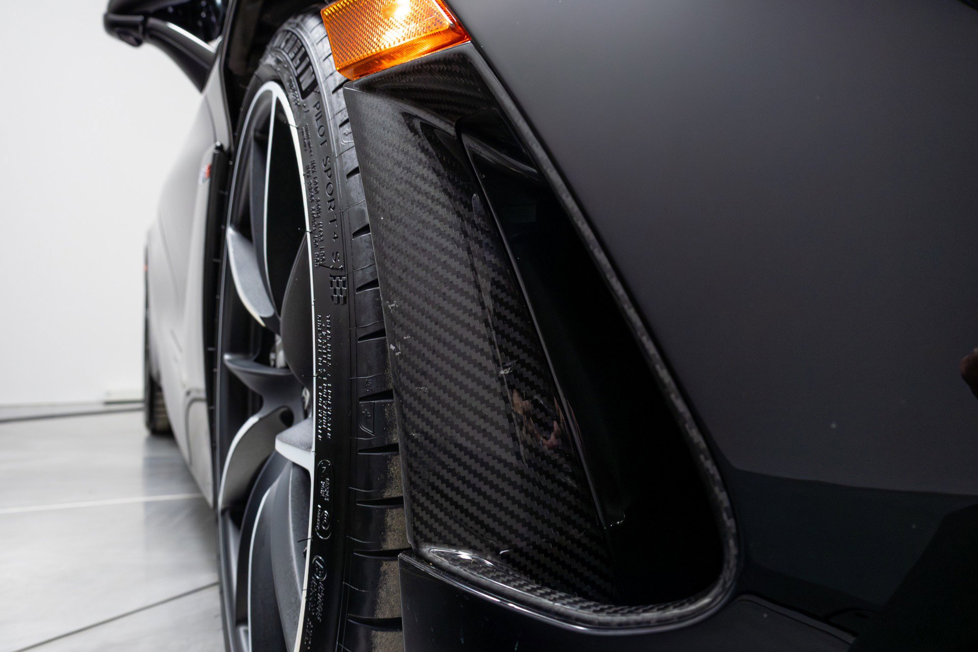 Used 2019 McLaren 720S Luxury photo 41