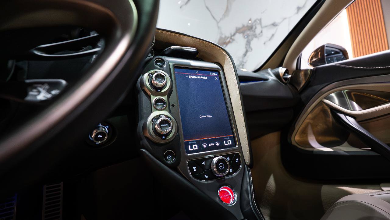 Used 2018 McLaren 720S Luxury photo 18