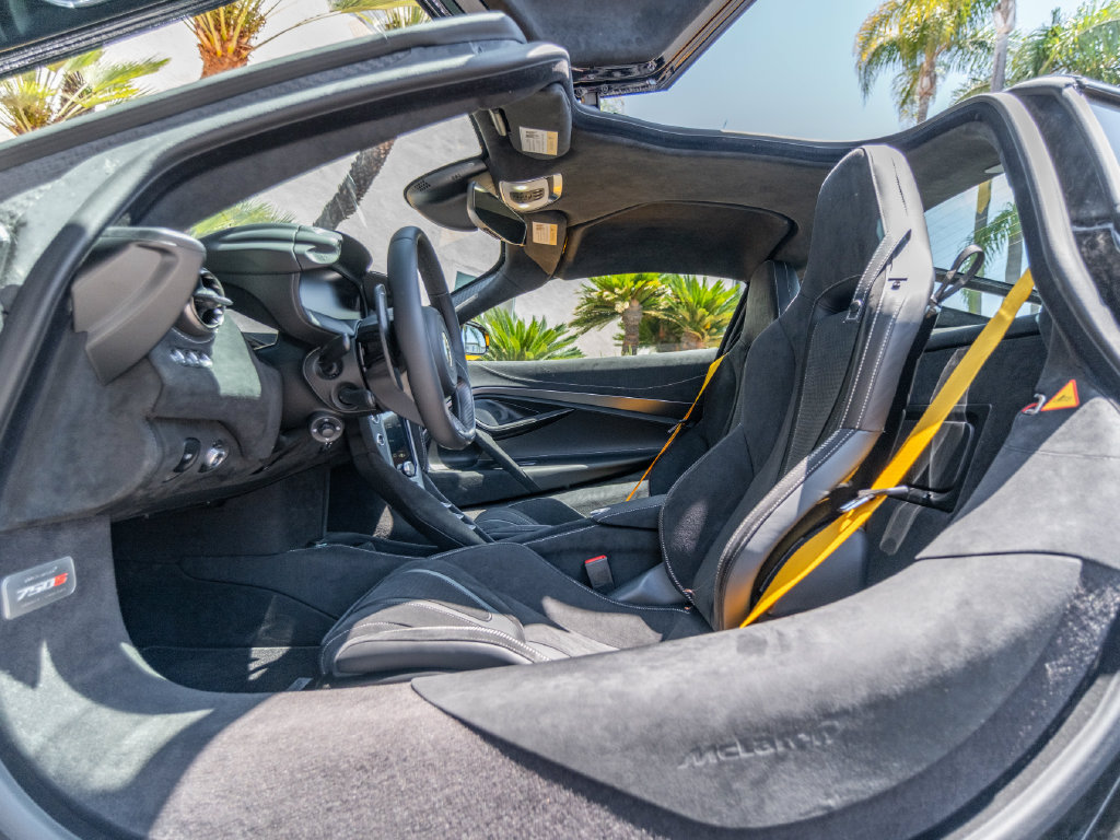 New 2027 McLaren 750S photo 9