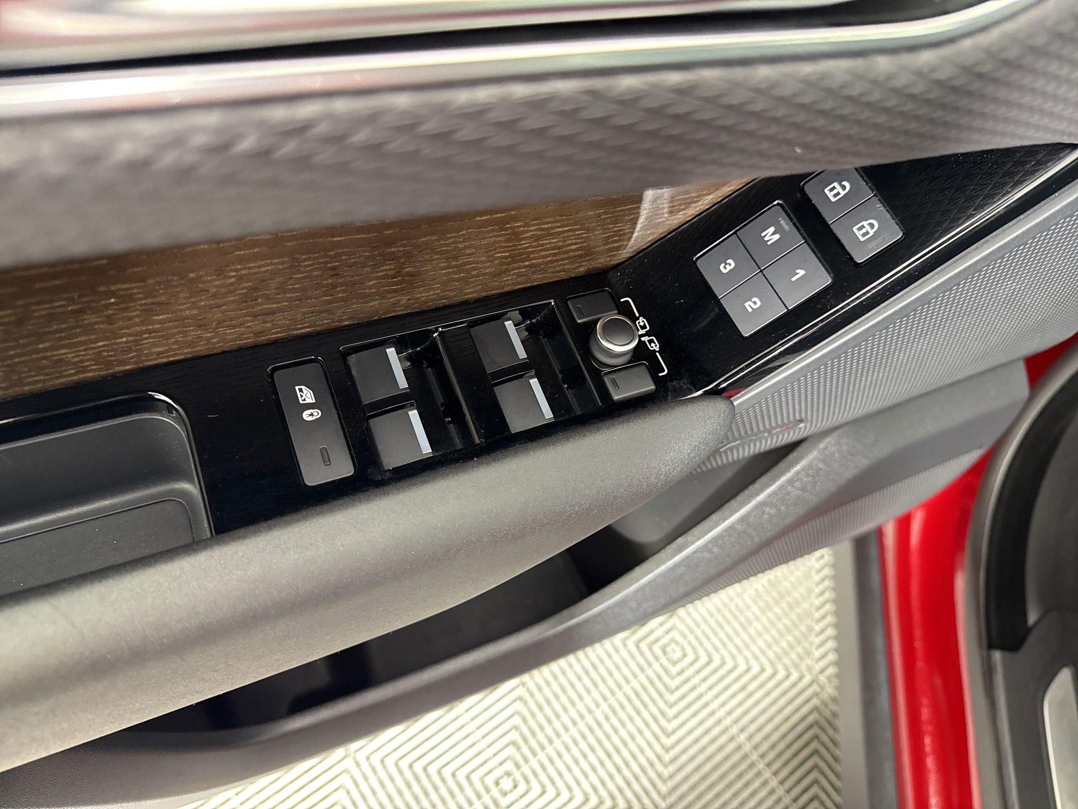 2023 Land Rover Range Rover Velar R-Dynamic S