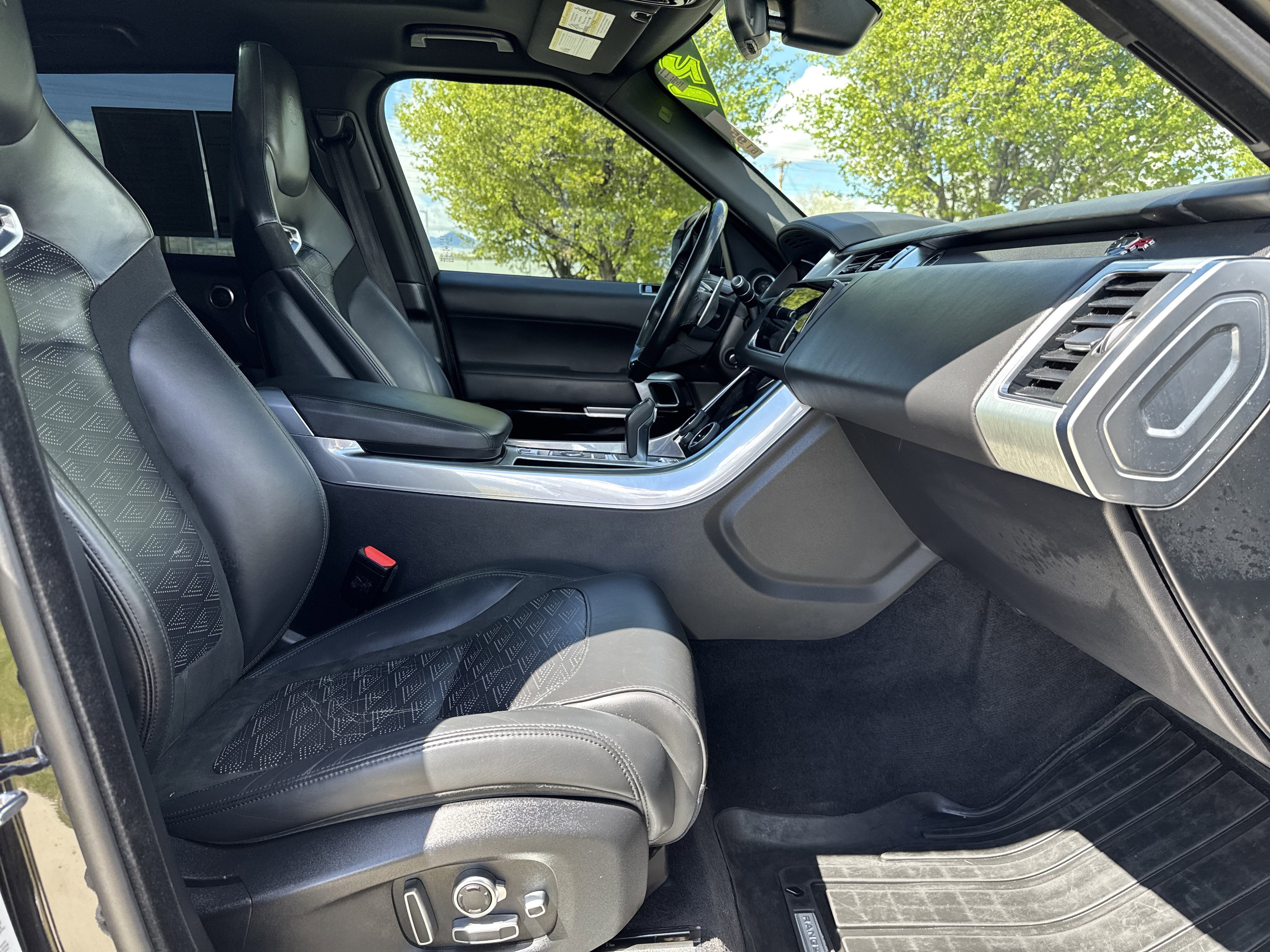 2021 Land Rover Range Rover Sport SVR