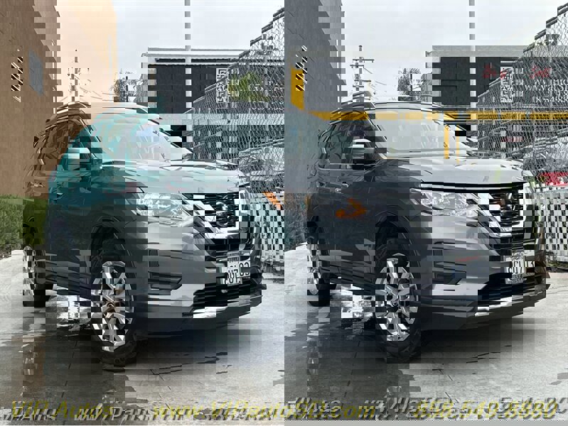 2018 Nissan Rogue SV