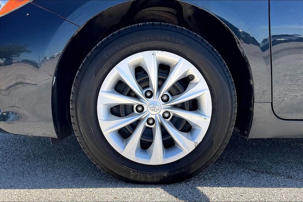 2017 Toyota Camry LE