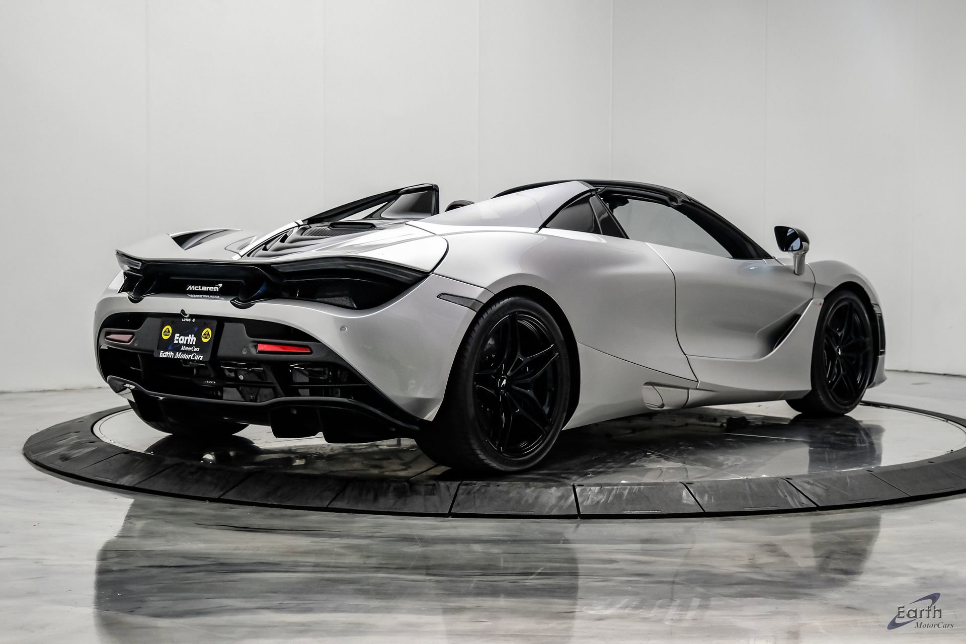Used 2020 McLaren 720S Luxury photo 23