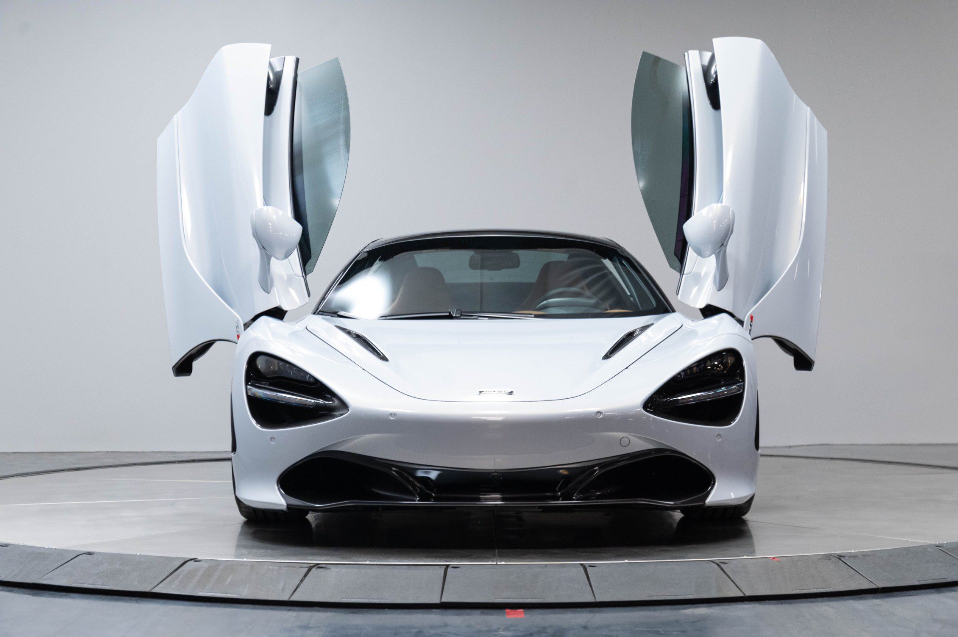 Used 2020 McLaren 720S Luxury photo 65
