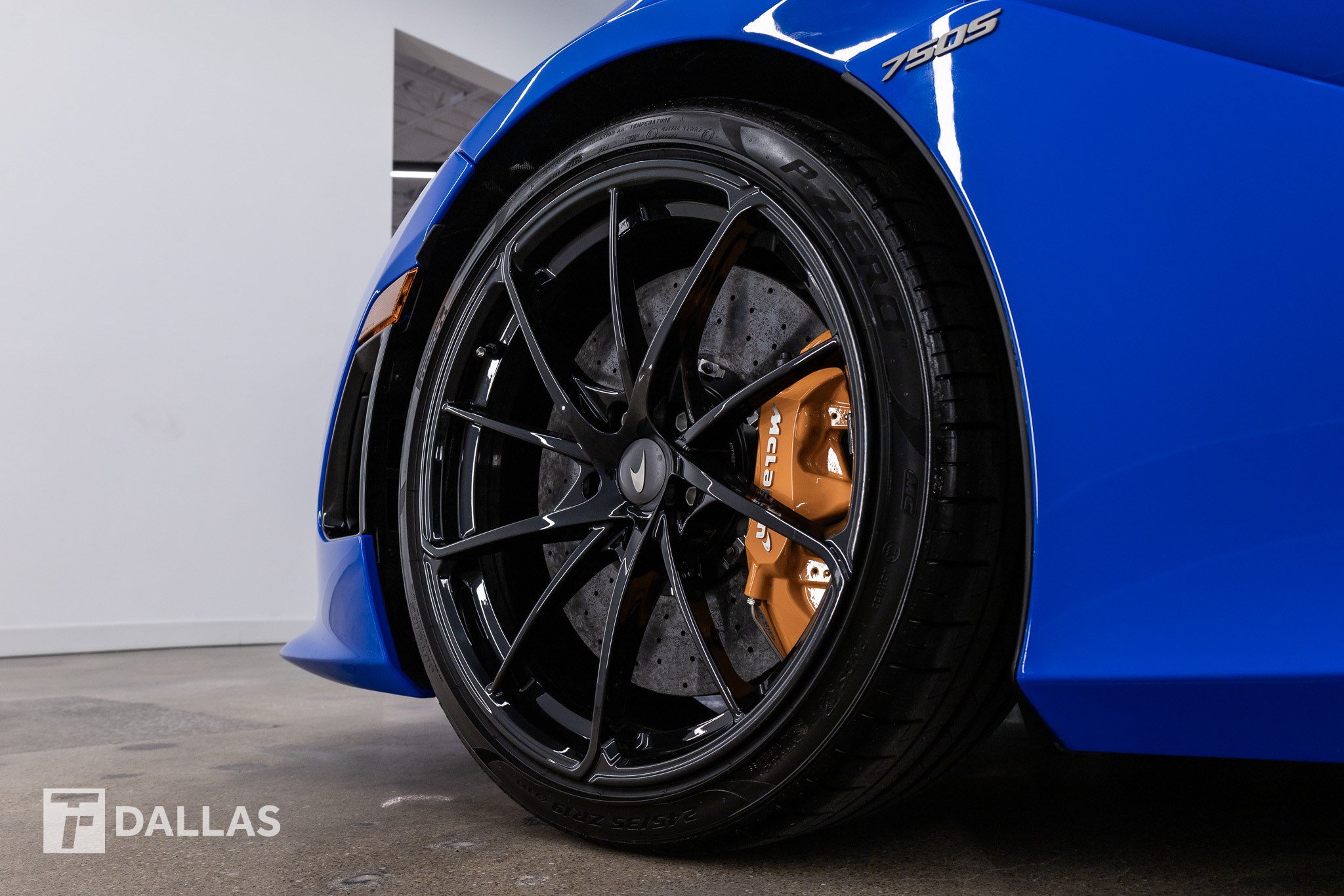 Used 2027 McLaren 750S Spider photo 21