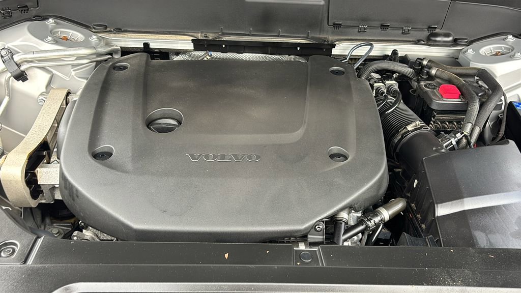 2023 Volvo Xc90 B6 Plus