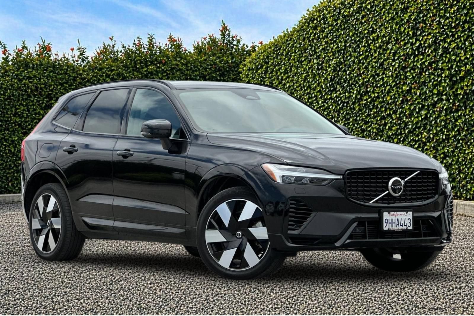 Used 2024 Volvo XC60 T8 Plus w/ Protection Package Premier