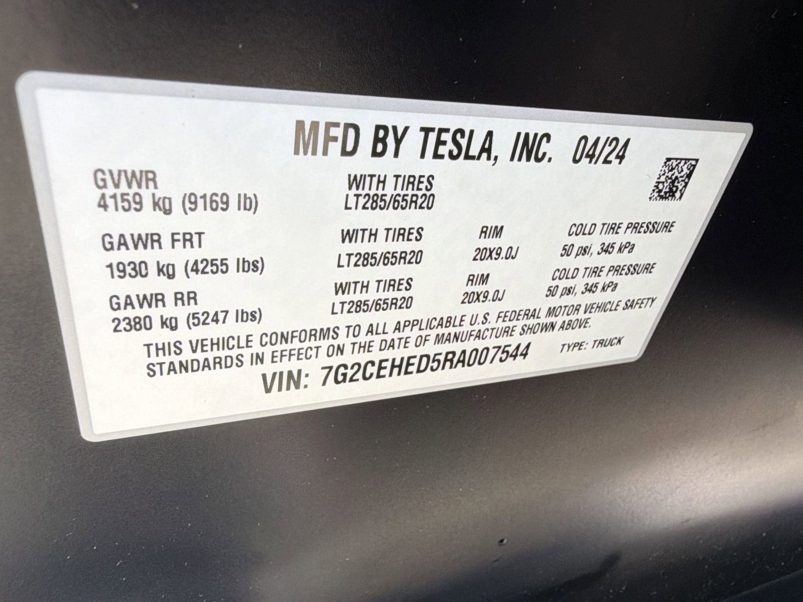 2024 Tesla Cybertruck AWD Crew Cab