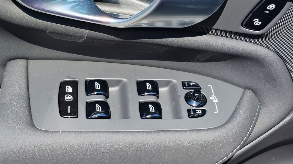 2026 Volvo Xc90 B6 Ultra