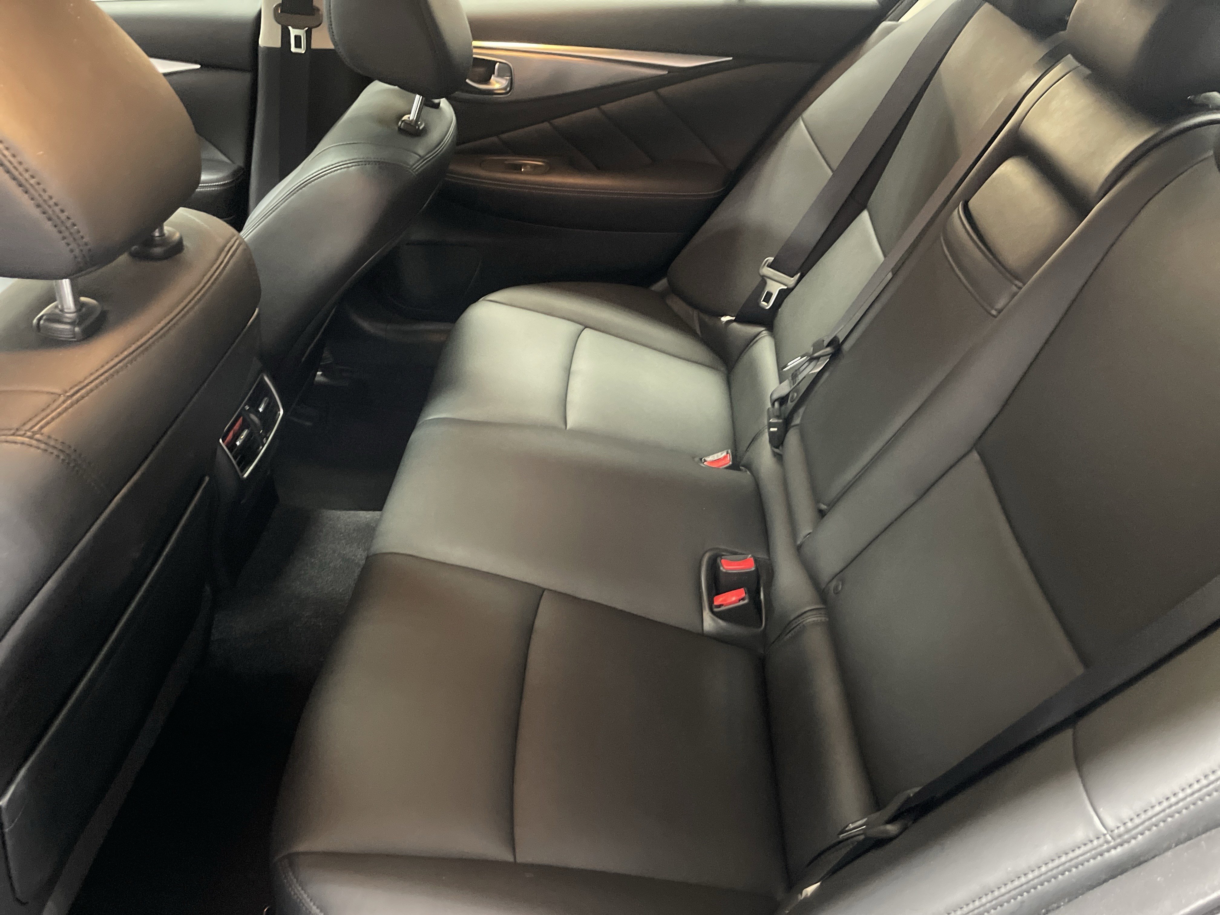 2016 INFINITI Q50 Premium