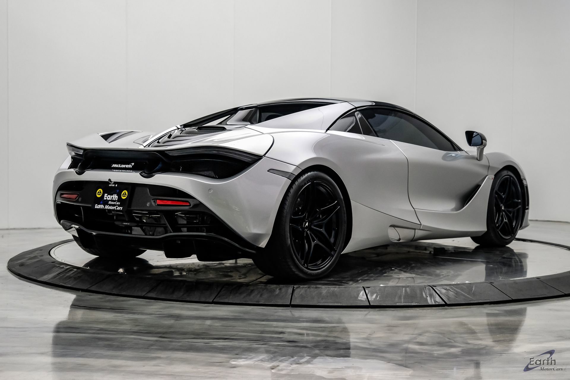 Used 2020 McLaren 720S Luxury photo 24