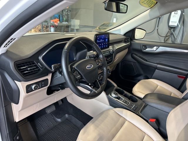 2021 Ford Escape Titanium