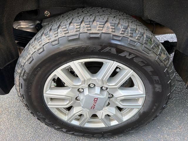 2024 GMC Sierra 2500 SLE