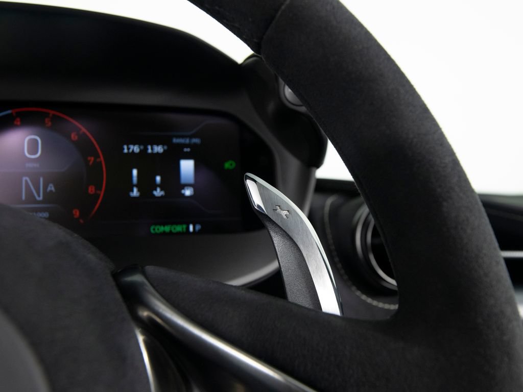 Used 2024 McLaren 750S Spider photo 17