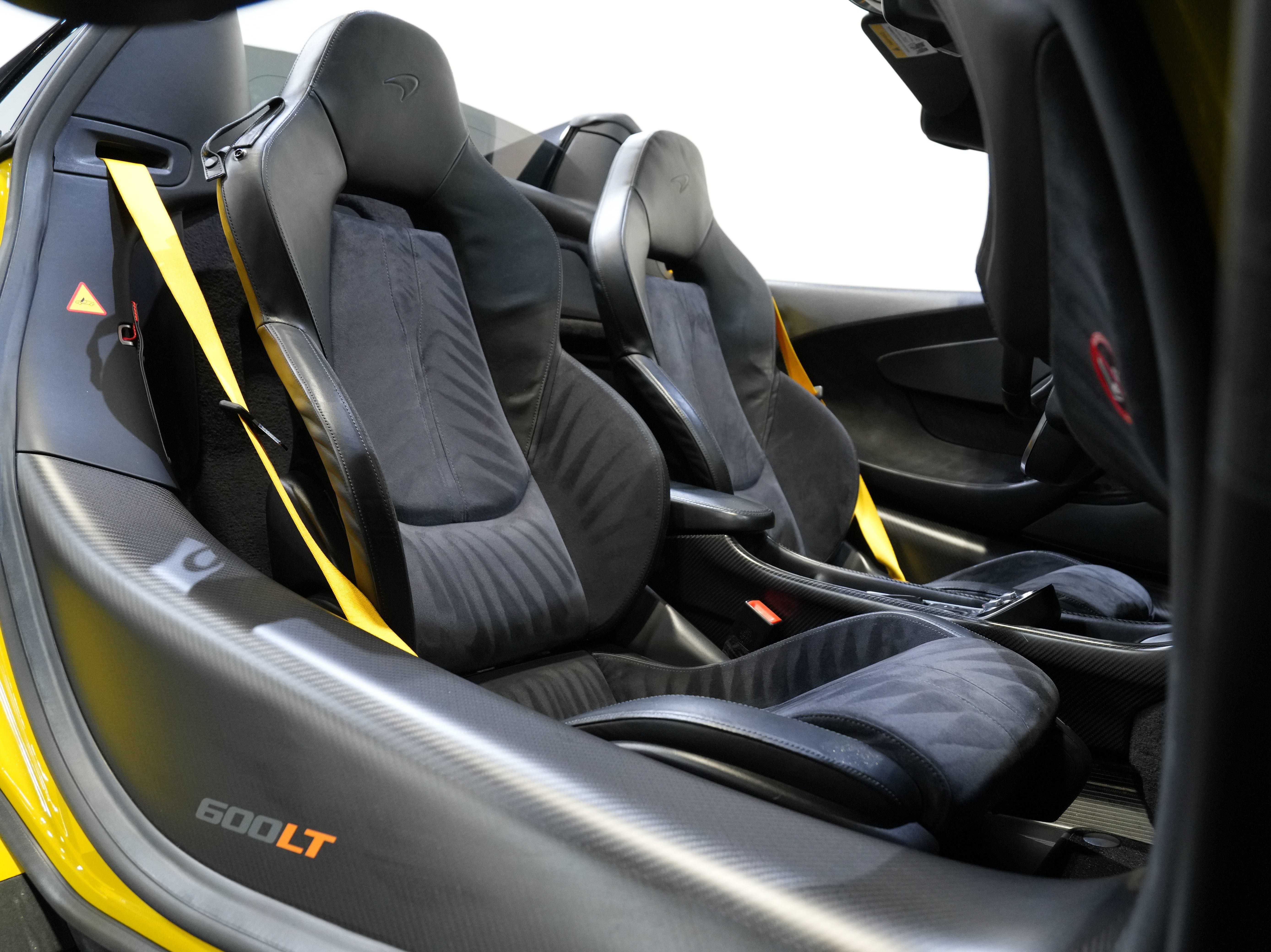 Used 2020 McLaren 600LT Spider photo 33