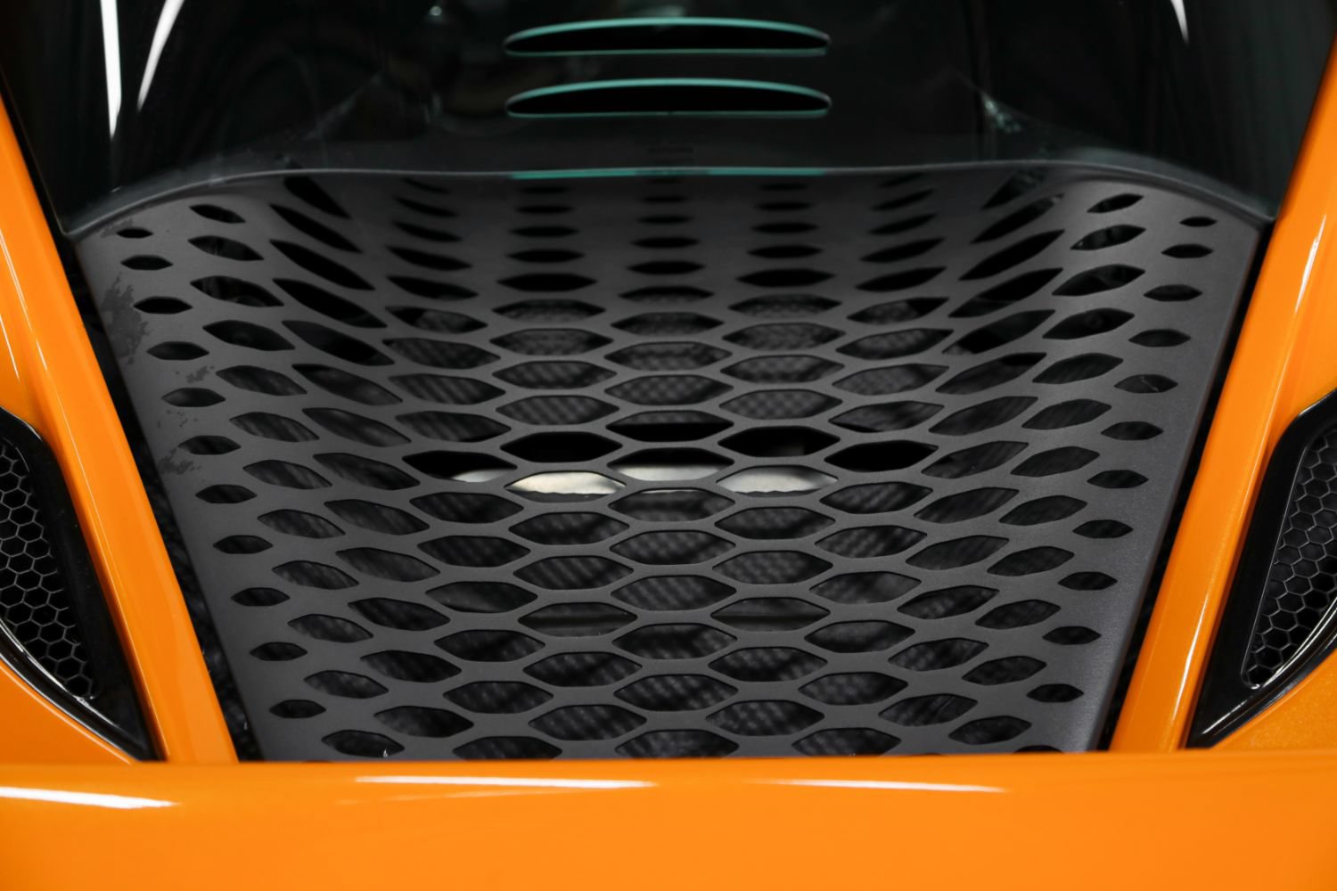 Used 2021 McLaren 765LT photo 26