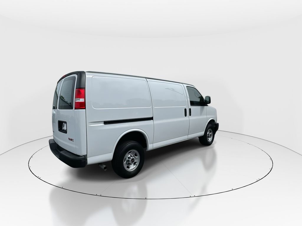 2024 GMC Savana 2500