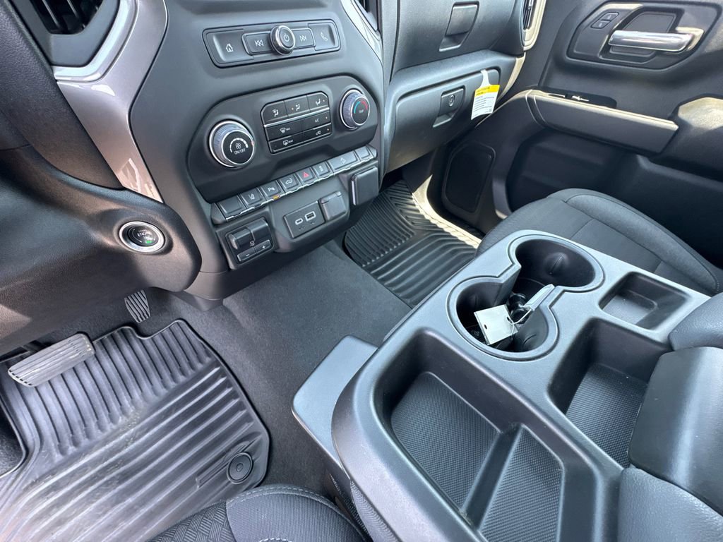 2025 Chevrolet Silverado 2500 Custom