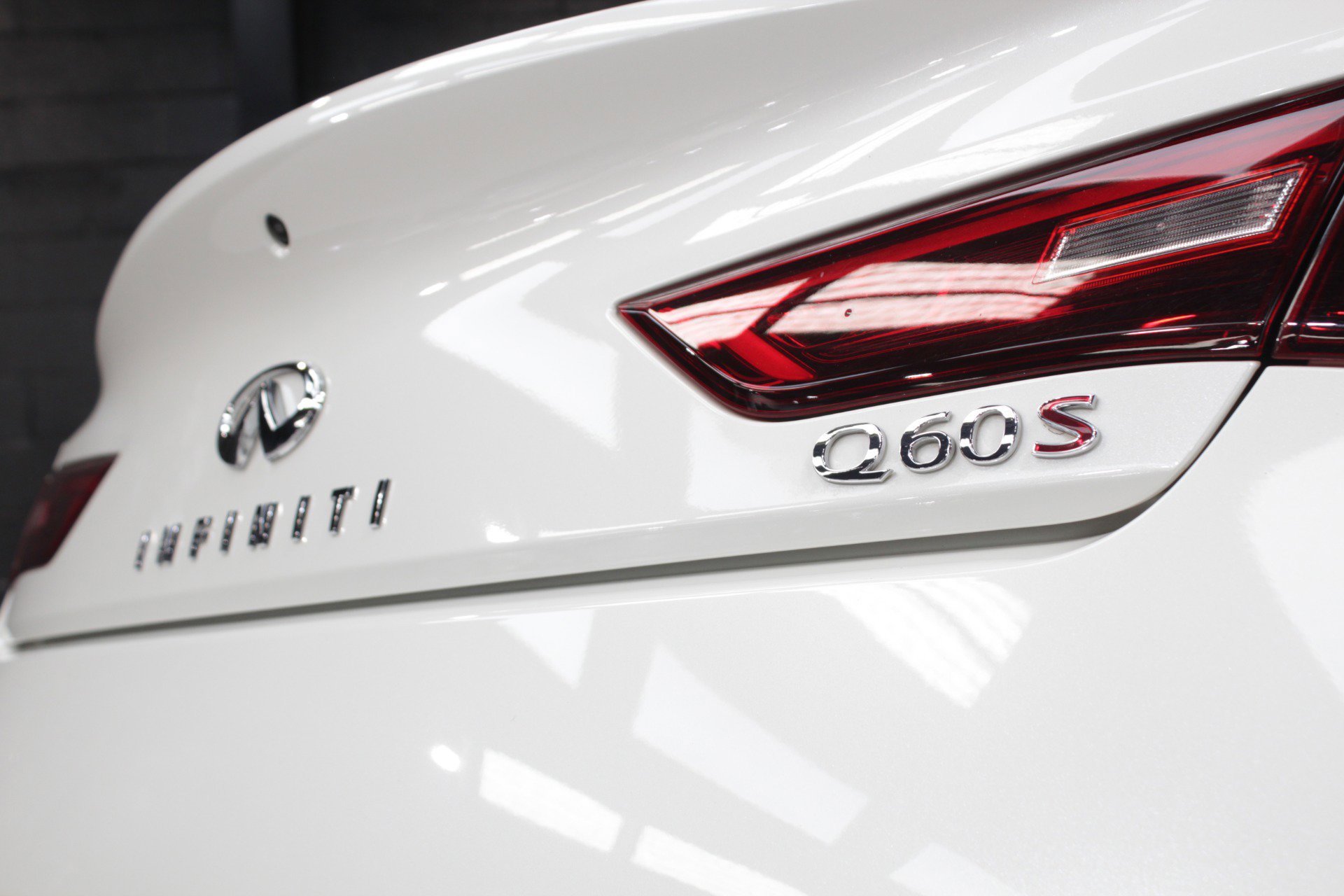 2022 INFINITI Q60 Red Sport 400