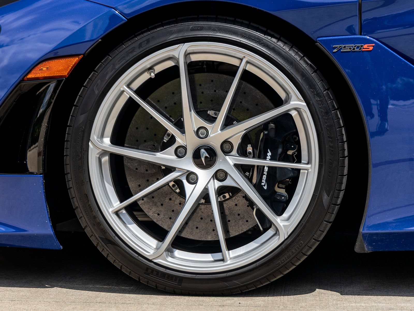 Used 2024 McLaren 750S Spider photo 17