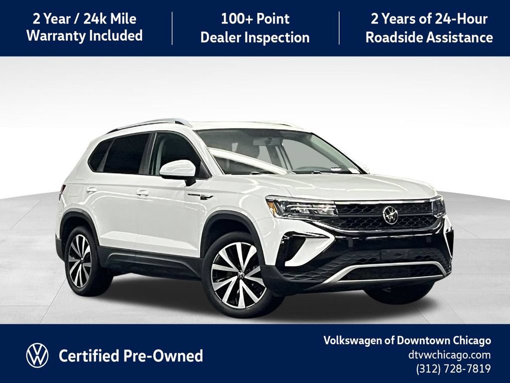 Used 2022 Volkswagen Taos SE w/ Panoramic Sunroof Package
