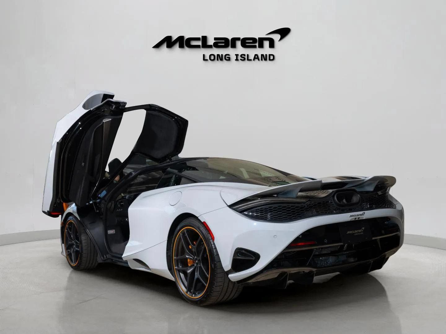 New 2026 McLaren 750S photo 11