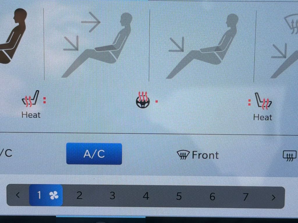 2024 Chrysler Pacifica Touring-L