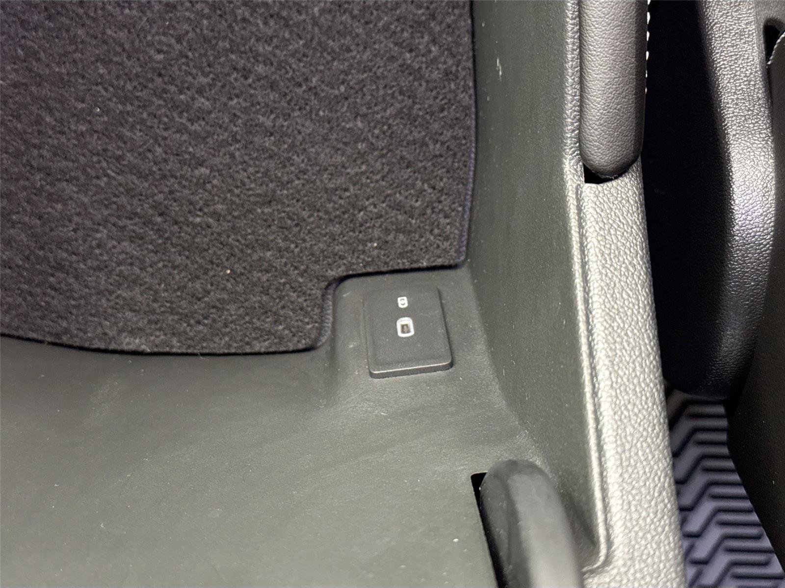 2024 Volkswagen Atlas SE