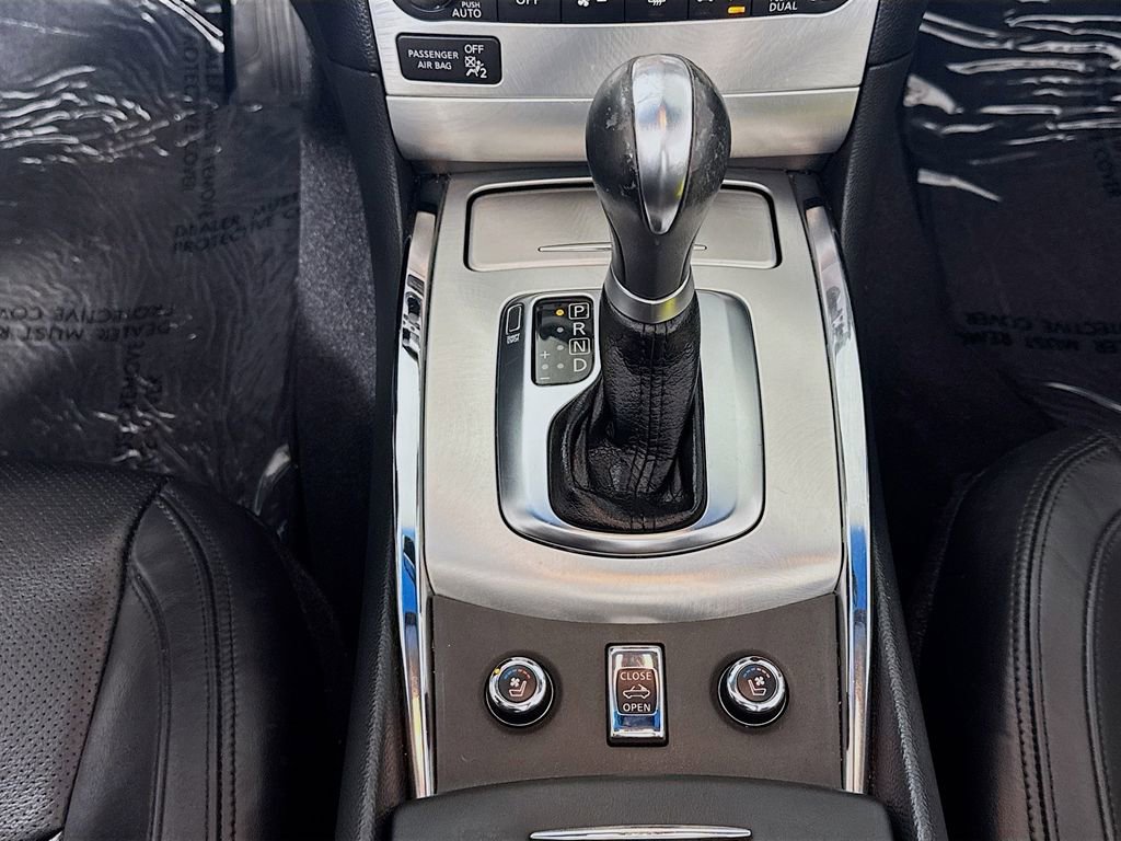 2014 INFINITI Q60 Convertible